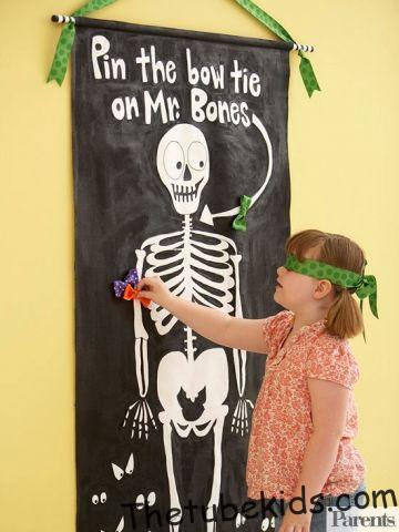 Pin the bow on the skeleton