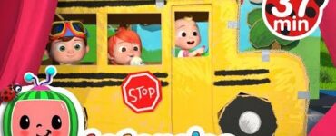 Wheels on the Bus Finger Play - Cocomelon Nursery Rhymes